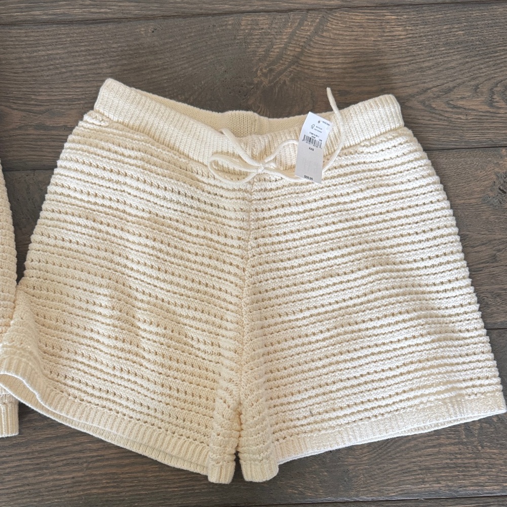 NWT Gap Cream Knit Sweater & Shorts Set - Picture 4 of 5